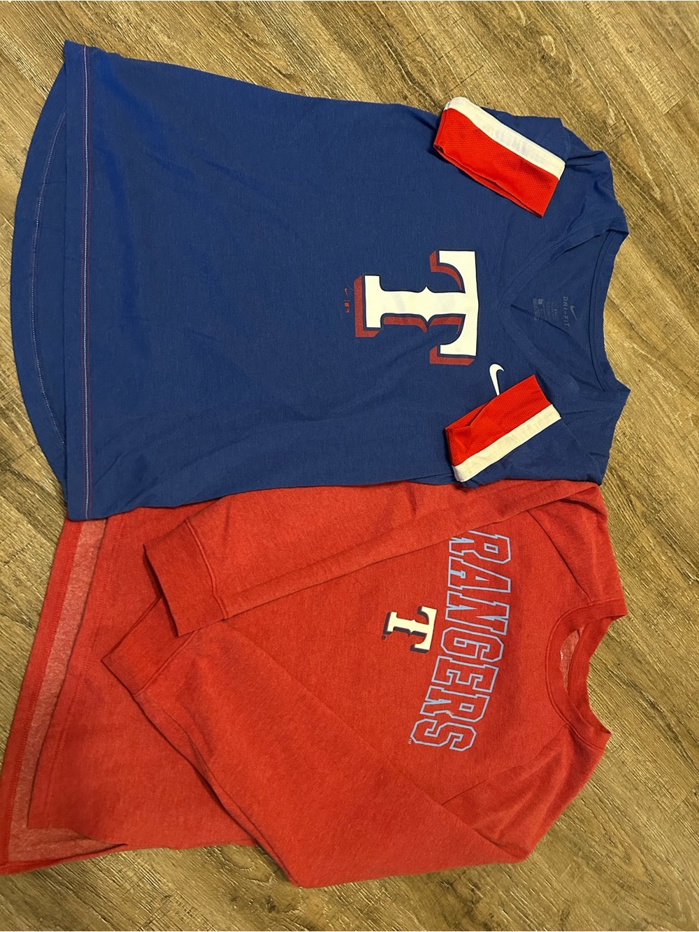 Nike Women’s Texas Rangers Blue & Red Baseball Tee and Sweatshirt